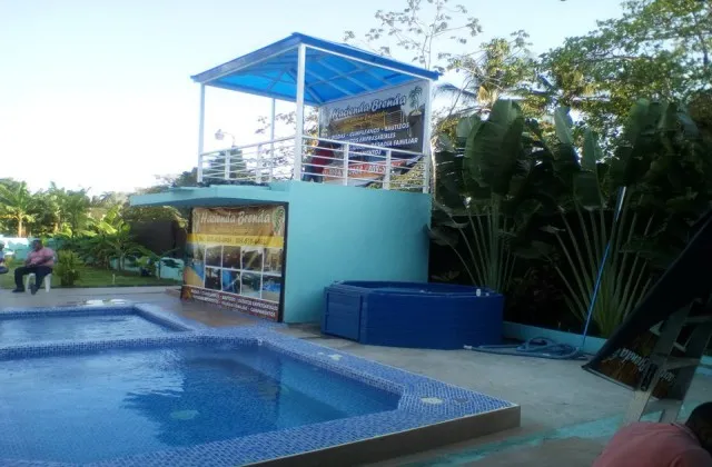 Hacienda Brenda Santo Domingo piscina jacuzzi